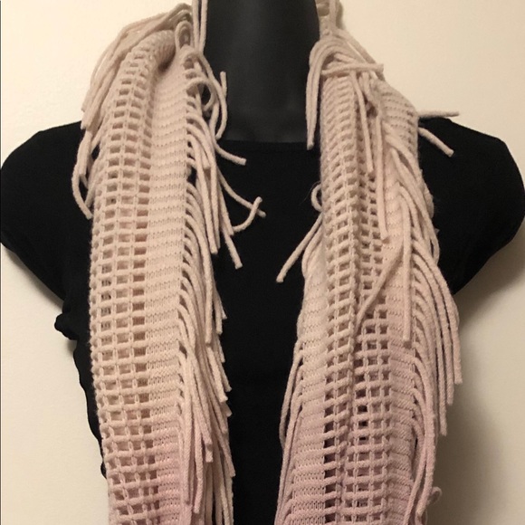 Massini Scarf - Picture 2 of 5